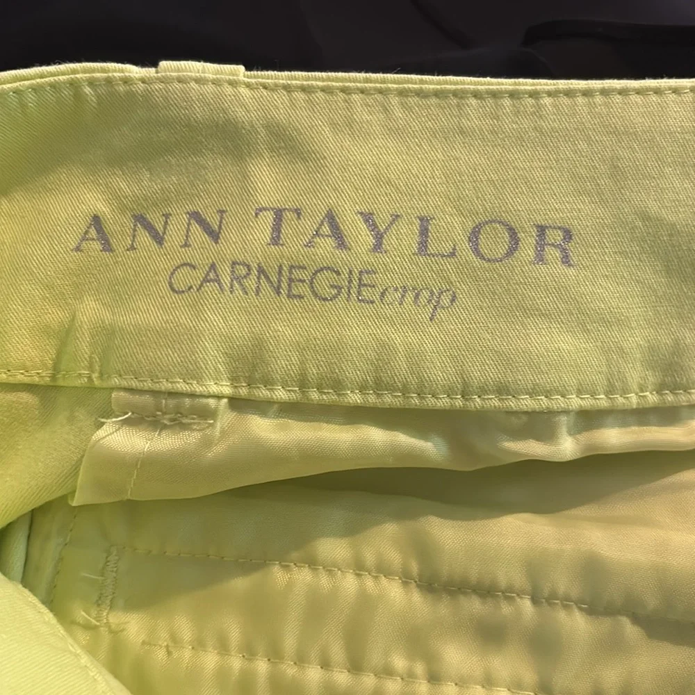 Ann Taylor -Limeade Carnegie Cropped Pants size 6 - Picture 4 of 5